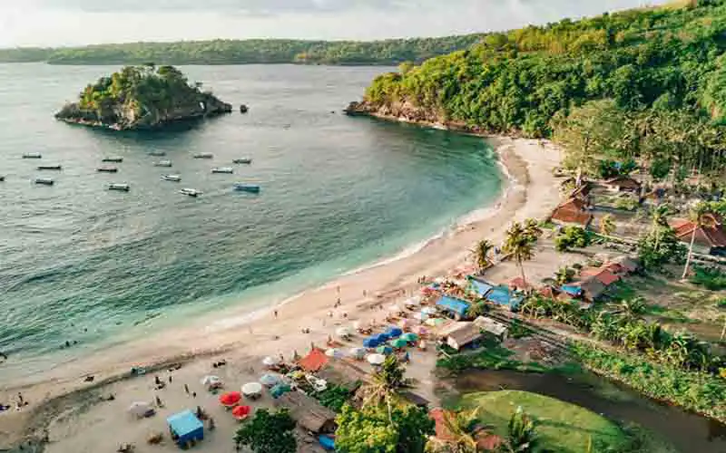 crystal bay beach nusa penida